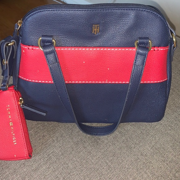 Tommy Hilfiger / Satchel & Pouch - Picture 1 of 10